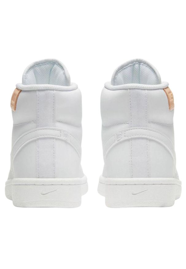 Nike - Buty Sportowe Damskie Court Royale 2 Swoosh Leather Mid Cut. Kolor: biały. Sezon: zima. Styl: sportowy