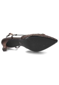 Czółenka damskie Tamaris, szpiczasty nosek odkryta pięta regulowany pasek stabilny obcas pleciona faktura ozdobny detal elegancki charakter, brązowe,. Nosek buta: szpiczasty. Zapięcie: pasek. Kolor: brązowy. Obcas: na obcasie. Styl: elegancki. Wysokość obcasa: średni #8