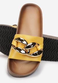 Born2be - Żółte Klapki Nixishia. Nosek buta: okrągły. Kolor: żółty. Materiał: guma. Styl: klasyczny #6