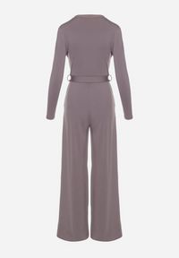 Born2be - Szary Kombinezon z Kopertowym Dekoltem Cizine. Okazja: na co dzień. Kolor: szary. Materiał: wiskoza. Długość rękawa: długi rękaw. Długość: długie. Styl: casual #5