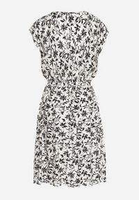 Born2be - Biała Sukienka z Bawełną i Kwiatowym Wzorem Lumianisse. Okazja: na co dzień. Kolor: biały. Materiał: bawełna. Długość rękawa: krótki rękaw. Wzór: kwiaty. Sezon: lato. Styl: elegancki, casual #6