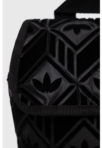 adidas Originals Plecak damski kolor czarny mały z aplikacją. Kolor: czarny. Wzór: aplikacja #3