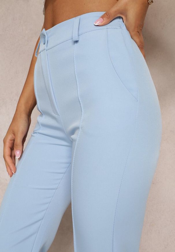 Renee - Niebieskie Spodnie Garniturowe z Wysokim Stanem i Gumką w Pasie Casemea. Okazja: na co dzień. Stan: podwyższony. Kolor: niebieski. Styl: casual, elegancki