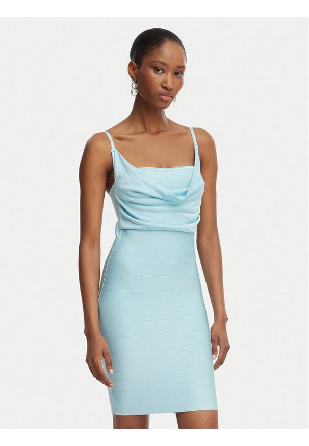 Guess Sukienka koktajlowa W6GK83 Z0686 Niebieski Slim Fit. Kolor: niebieski. Materiał: wiskoza. Styl: wizytowy