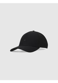 4f - Czapka z daszkiem strapback uniseks - czarna. Kolor: czarny. Materiał: materiał, syntetyk. Sezon: lato. Styl: sportowy