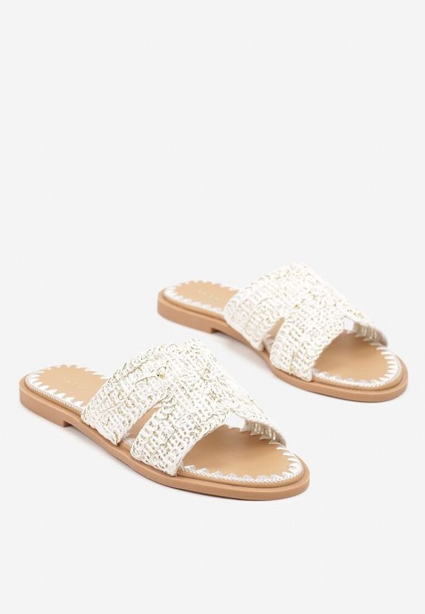 Born2be - Białe Klapki Vices z Plecioną Cholewką Kovessa. Kolor: biały. Materiał: jeans. Sezon: lato. Styl: klasyczny