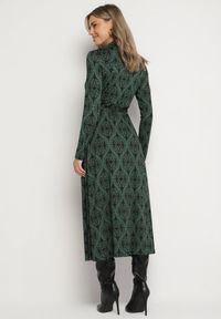 Born2be - Zielona Koszulowa Sukienka z Wiskozą w Ornamentalny Wzór z Wiązanym Paskiem Evathria. Okazja: na co dzień. Kolor: zielony. Materiał: wiskoza. Typ sukienki: koszulowe. Styl: casual, elegancki, klasyczny #4