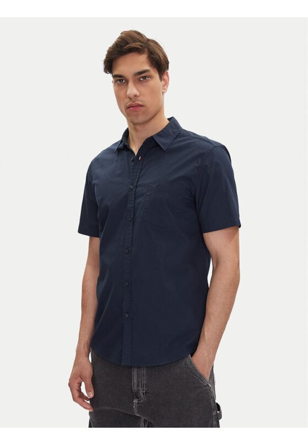 Mustang Koszula Gilroy 1016251 Granatowy Slim Fit. Kolor: niebieski. Materiał: bawełna