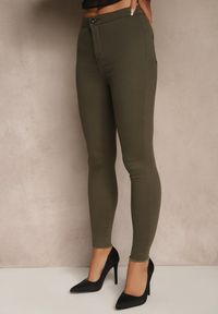 Renee - Ciemnozielone Bawełniane Spodnie Skinny Capria. Kolor: zielony. Materiał: bawełna #3
