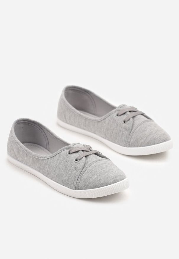 Born2be - Szare Tenisówki Vices przed Kostkę z Ozdobnym Wiązaniem Telisiria. Okazja: na co dzień. Wysokość cholewki: przed kostkę. Kolor: szary. Materiał: jeans. Styl: casual, klasyczny