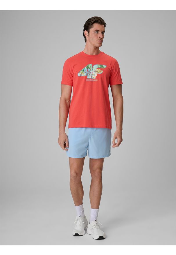 4f - 4F T-shirt regular z nadrukiem męski - koralowy M. Okazja: na co dzień. Kolor: różowy. Materiał: materiał, bawełna. Długość: długie. Wzór: nadruk. Sezon: lato. Styl: klasyczny, casual