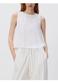 Reserved - Top z dodatkiem lnu - biały. Kolor: biały. Materiał: len