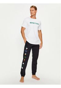 United Colors of Benetton - United Colors Of Benetton Spodnie piżamowe 3VR54F00K Czarny Regular Fit. Kolor: czarny. Materiał: bawełna #4