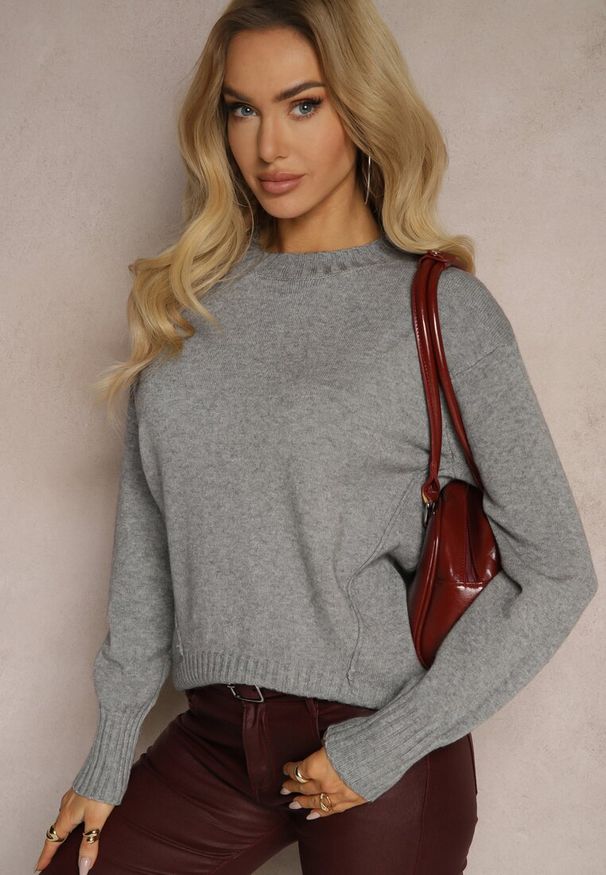 Renee - Szary Casualowy Sweter z Wiskozą i Modalem ze Ściągaczami Riviti. Okazja: na co dzień. Kolor: szary. Materiał: wiskoza. Styl: casual