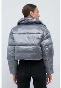 Calvin Klein kurtka damska kolor srebrny zimowa oversize. Kolor: srebrny. Materiał: włókno. Sezon: zima #3