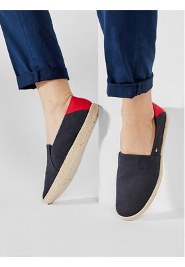 TOMMY HILFIGER - Tommy Hilfiger Espadryle Easy Summer Slip On FM0FM00569 Granatowy. Zapięcie: bez zapięcia. Kolor: niebieski. Materiał: materiał