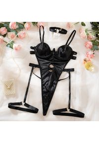 Intica - Body z pasem i wycięciami na wieczorne wyjścia Avellina. Kolor: czarny. Materiał: materiał #1