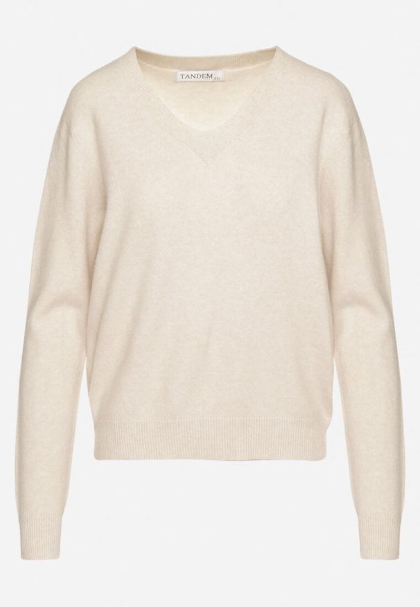 Born2be - Beżowy Sweter z Wiskozą i Wełną z Dekoltem w Serek Claida. Okazja: na co dzień. Typ kołnierza: dekolt w serek. Kolor: beżowy. Materiał: wełna, wiskoza. Styl: casual