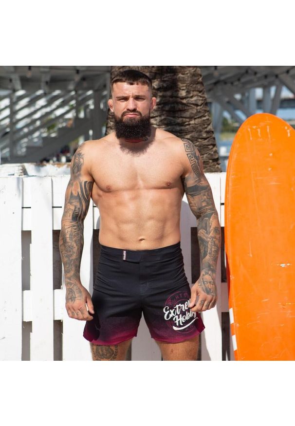 Spodenki Sportowe Męskie na trening i siłownię EXTREME HOBBY BADGE. Kolor: czarny. Materiał: poliester, elastan. Sport: fitness