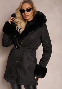 Renee - Czarna Kurtka Parka z Paskiem w Talii i Kapturem z Futerkiem Hizontia. Okazja: na spacer. Typ kołnierza: golf. Kolor: czarny. Materiał: futro #3