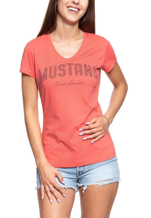 Mustang - MUSTANG T SHIRT DAMSKI Alexia C Print Porcelain Rose 1009392 8204. Wzór: nadruk
