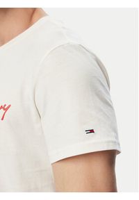 Tommy Jeans T-Shirt DM0DM22538 Biały Slim Fit. Kolor: biały. Materiał: bawełna #3