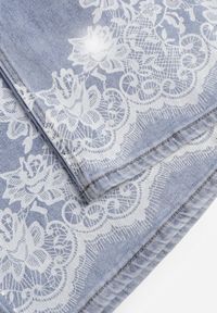 Renee - Niebieskie Jeansy Szerokie w Stylu Boho z Ozdobnym Nadrukiem na Nogawkach Endippe. Kolor: niebieski. Wzór: nadruk. Styl: boho #3