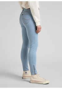 Lee - LEE SCARLETT HIGH ZIP DAMSKIE SPODNIE JEANSOWE LIGHT RUBY L31BTVZB 112145019