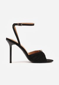 Renee - Czarne Sandały VICES na Szpilce Zdobione Marszczeniem i Aplikacją Synalirea. Zapięcie: pasek. Kolor: czarny. Wzór: aplikacja. Obcas: na szpilce. Styl: klasyczny, elegancki #5