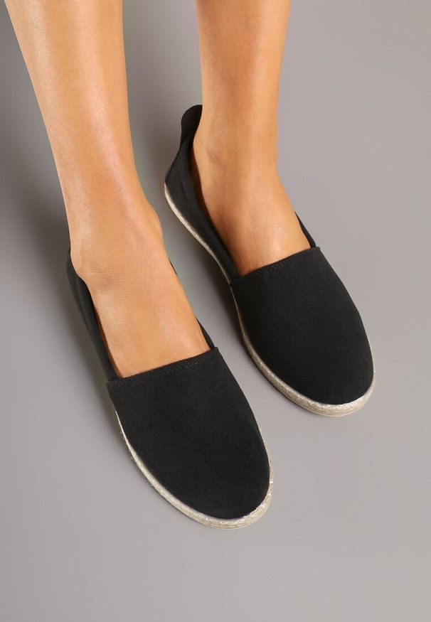 Born2be - Czarne Espadryle na Płaskiej Plecionej Podeszwie Juliatta. Okazja: na co dzień. Kolor: czarny. Styl: klasyczny, elegancki, casual