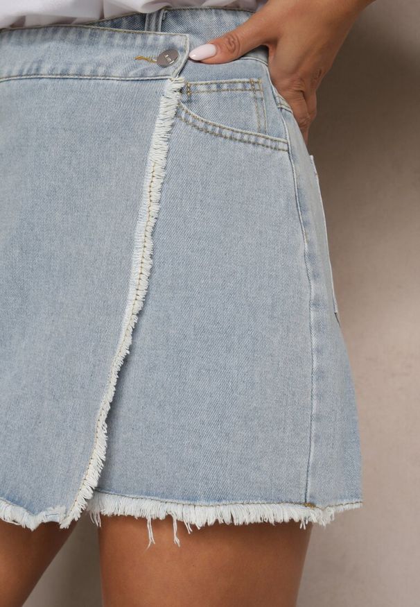 Renee - Jasnoniebieskie Bawełniane Jeansowe Spódnico-Spodenki High Waist o Asymetrycznym Kroju Alwiwi. Okazja: na co dzień. Stan: podwyższony. Kolor: niebieski. Materiał: jeans, bawełna. Styl: elegancki, casual