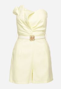 Born2be - Żółty Kombinezon Bez Rękawów Zdobiony Zakładkami i Paskiem z Klamrą Silurea. Okazja: na co dzień. Kolor: żółty. Długość rękawa: bez rękawów. Wzór: aplikacja. Styl: casual, elegancki #4