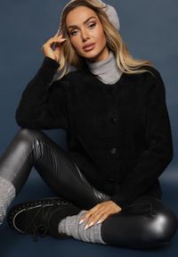 Renee - Czarny Kardigan Wełniany Zapinany Ierules. Kolor: czarny. Materiał: wełna. Długość rękawa: długi rękaw. Długość: długie. Styl: klasyczny