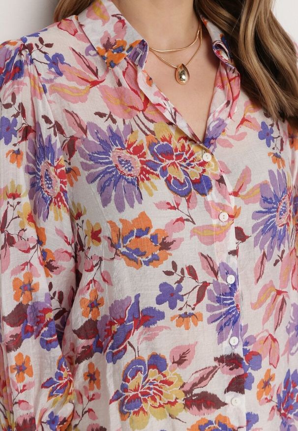 Born2be - Biało-Różowa Koszula w Kwiatowy Wzór o Klasycznym Kroju Lumelia. Okazja: na co dzień. Kolor: biały. Materiał: wiskoza, jeans. Wzór: kwiaty. Styl: klasyczny