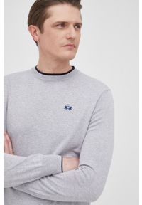 La Martina sweter bawełniany męski kolor szary lekki. Kolor: szary. Materiał: bawełna. Długość rękawa: długi rękaw. Długość: długie. Wzór: aplikacja #5