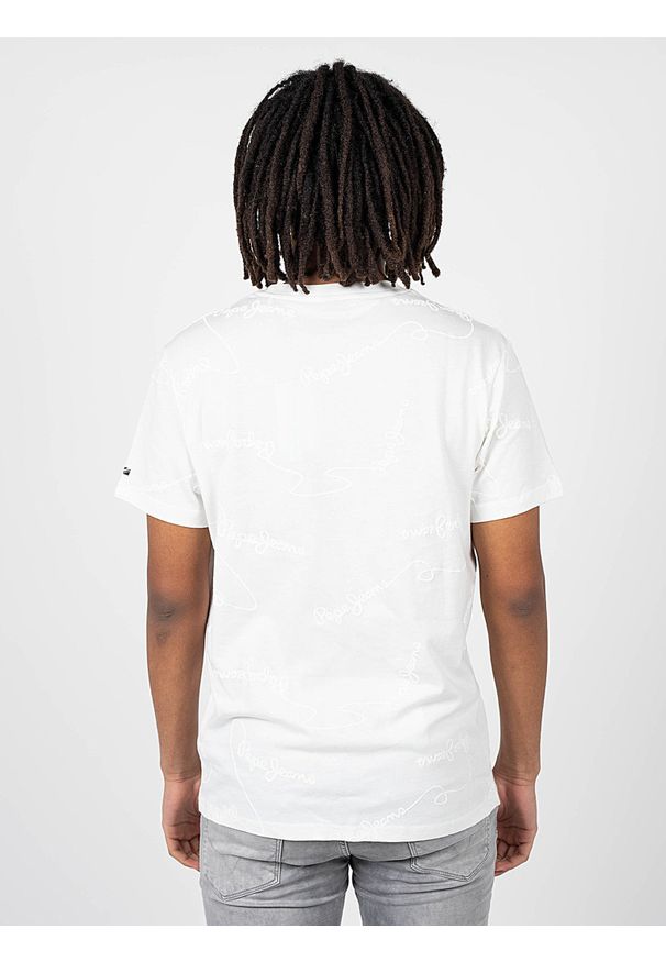Pepe Jeans T-shirt "Saschate" | PM508544 | Saschate | Mężczyzna | Biały. Okazja: na co dzień. Kolor: biały. Materiał: bawełna. Wzór: nadruk. Styl: casual