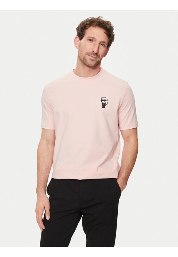 Karl Lagerfeld - KARL LAGERFELD T-Shirt 755027 542221 Różowy Regular Fit. Typ kołnierza: dekolt w karo. Kolor: różowy. Materiał: bawełna