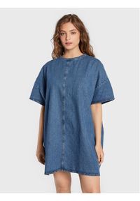 Wrangler Sukienka jeansowa Denim W9P1LLX8E 112320282 Niebieski Oversize. Kolor: niebieski. Materiał: bawełna. Typ sukienki: oversize #1