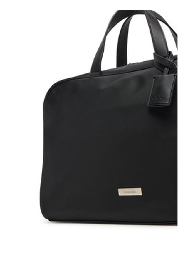 Calvin Klein Torba na laptopa Sleek Large Commuter LV04D3144G Czarny. Kolor: czarny. Materiał: materiał