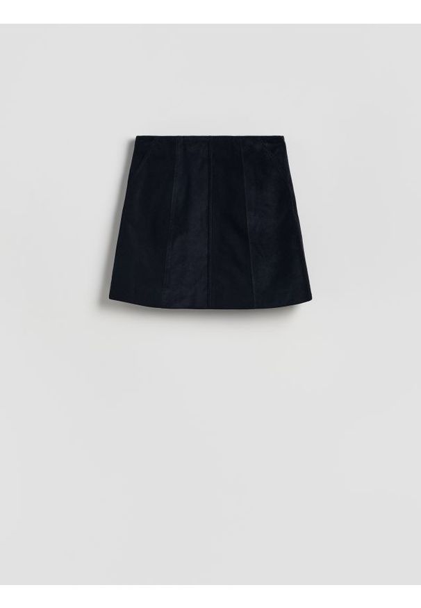 Reserved - Spódnica mini z przeszyciami - granatowy. Kolor: niebieski. Materiał: bawełna