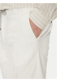 JOOP! Chinosy 17 JT-79Sake-D 30045898 Beżowy Slim Fit. Kolor: beżowy. Materiał: bawełna