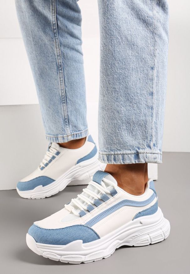 Renee - Biało-Niebieskie Casualowe Sneakersy z Ekoskóry z Ozdobnymi Wstawkami i Sznurowaniem Melindia. Okazja: na co dzień. Kolor: biały
