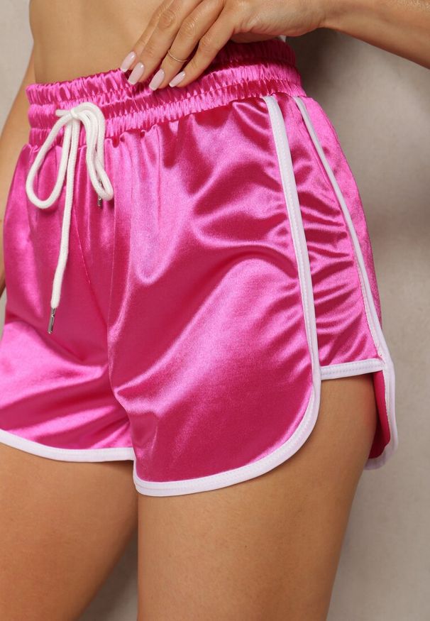 Renee - Fuksjowe Szorty z Gumką w Talii High Waist z Lampasami Timallena. Stan: podwyższony. Kolor: różowy. Styl: sportowy