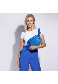 Wittchen - Damska listonoszka z nylonu z kieszeniami na suwak. Kolor: niebieski. Wzór: haft. Sezon: lato, zima. Dodatki: z haftem. Styl: casual, elegancki, sportowy #5