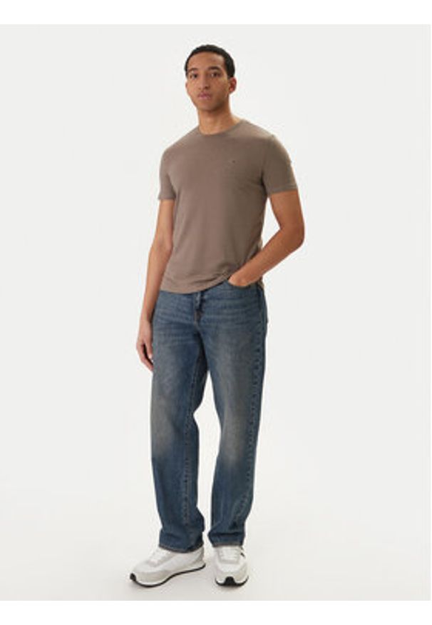 Tommy Jeans T-Shirt DM0DM20363 Beżowy Slim Fit. Kolor: beżowy. Materiał: bawełna