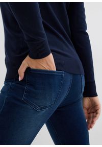 bonprix - Obcisły sweter rozpinany. Kolor: niebieski. Styl: elegancki #2