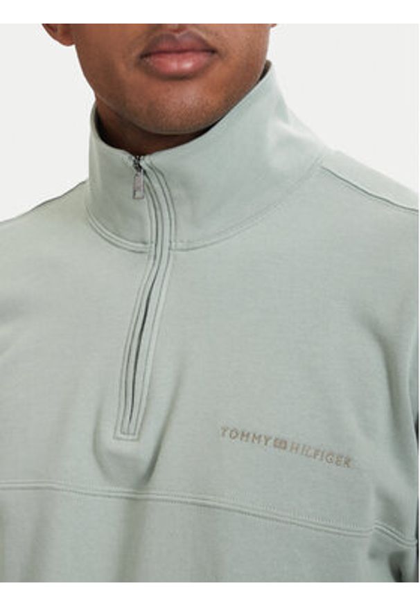 TOMMY HILFIGER - Tommy Hilfiger Bluza Essential UM0UM03909 Zielony jasny Regular Fit. Kolor: zielony. Materiał: bawełna