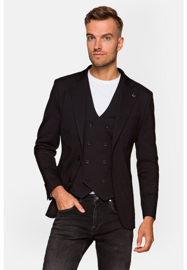 Lancerto - Marynarka Czarna Vulcano. Typ kołnierza: golf. Kolor: czarny. Materiał: nylon, jeans, wiskoza, materiał, elastan, tkanina, poliester. Wzór: gładki, kolorowy. Sezon: jesień
