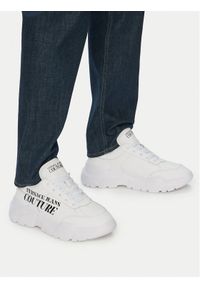 Versace Jeans Couture Sneakersy 80YA3SC1 Biały. Kolor: biały. Materiał: skóra #1