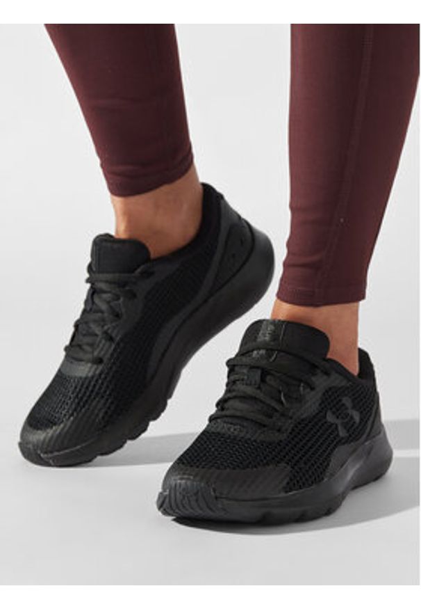 Under Armour Buty do biegania UA W Surge 3 3024894-002 Czarny. Kolor: czarny. Materiał: materiał